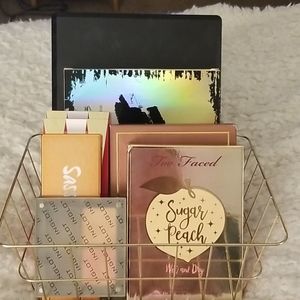 Gold wire storage baskets